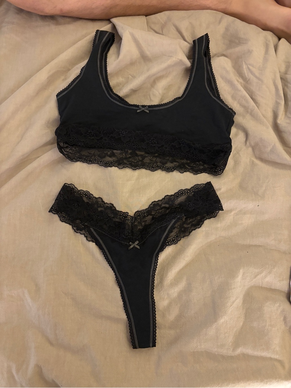 skims black lace bra and underwear set size small. never worn